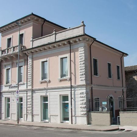 קאפרינו ורונזה Palazzo Di Primavera Guest House מראה חיצוני תמונה