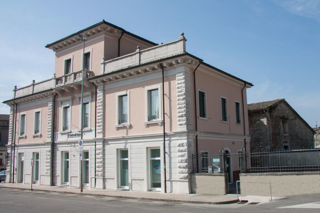 קאפרינו ורונזה Palazzo Di Primavera Guest House מראה חיצוני תמונה